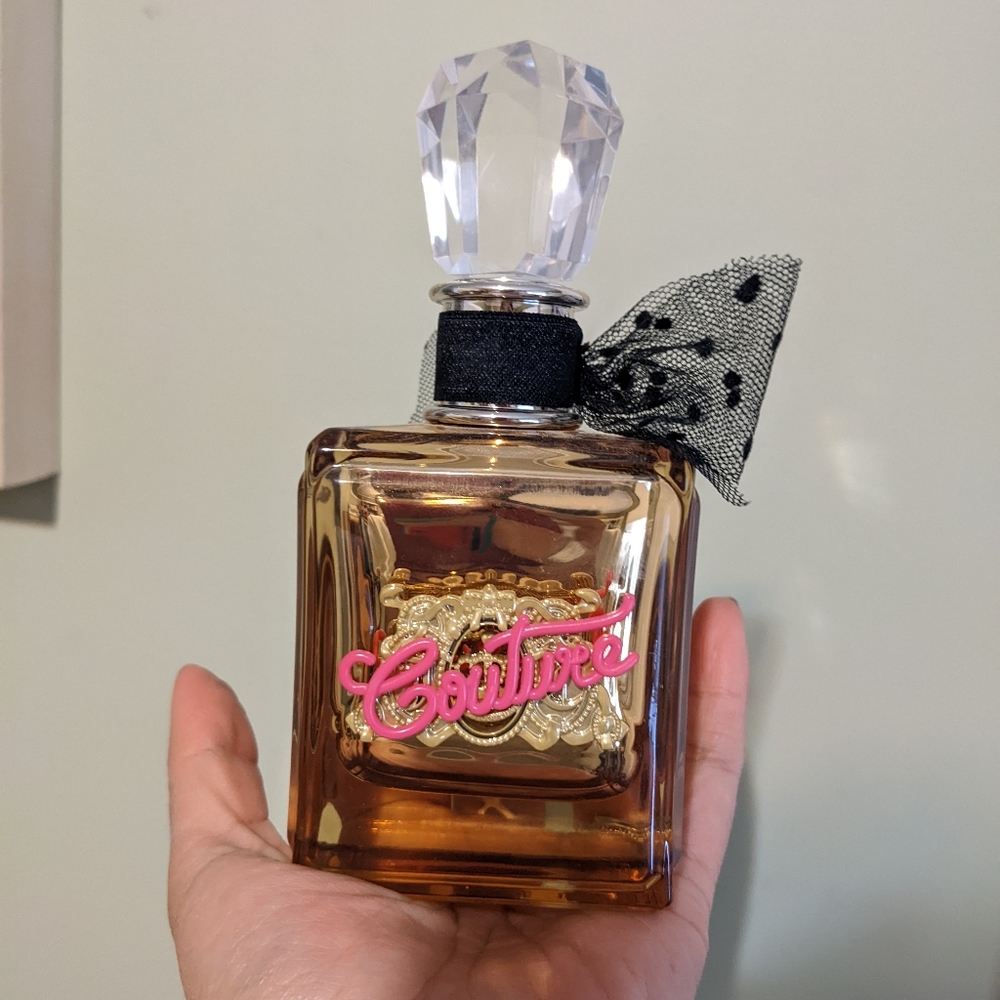 Viva la juicy gold couture 3.4FL. OZ